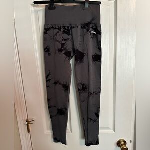 Puma Leggings. High waisted. Size medium.